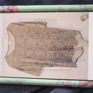 LuLaRoe tee